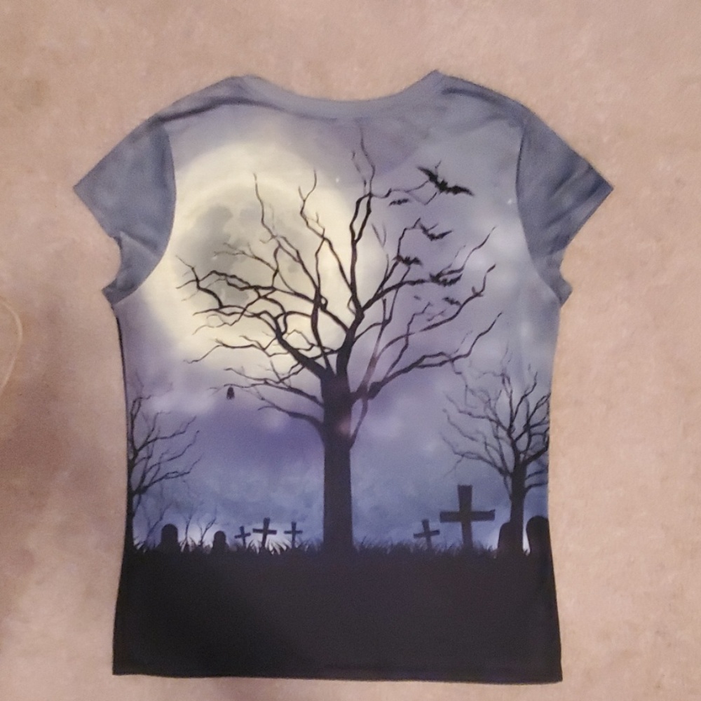 (No brand) Halloween skeleton/bride/bats/moon tee - Picture 8 of 8